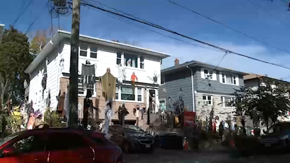 Bloomfield Halloween display draws crowds, complaints
— Tarrytown Real Estate news